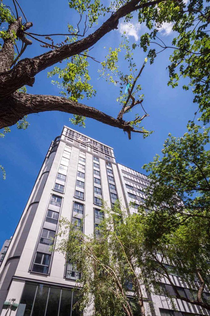 Park Lees Hotel Kaohsiung Exterior foto The main building of the University of East London