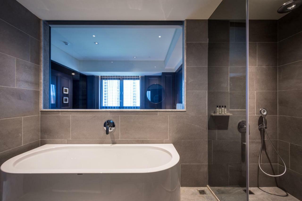 Park Lees Hotel Kaohsiung Exterior foto Bathroom