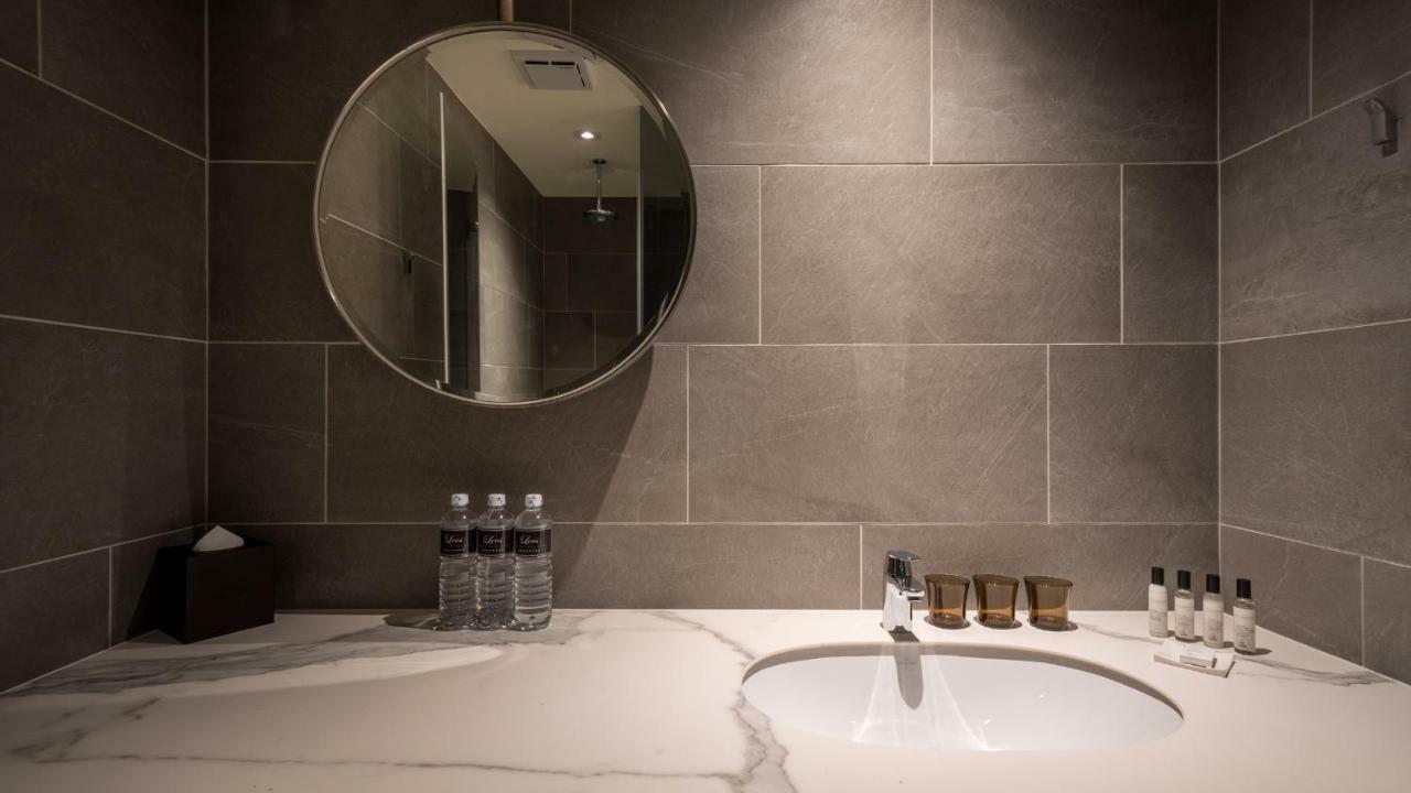 Park Lees Hotel Kaohsiung Exterior foto Bathroom